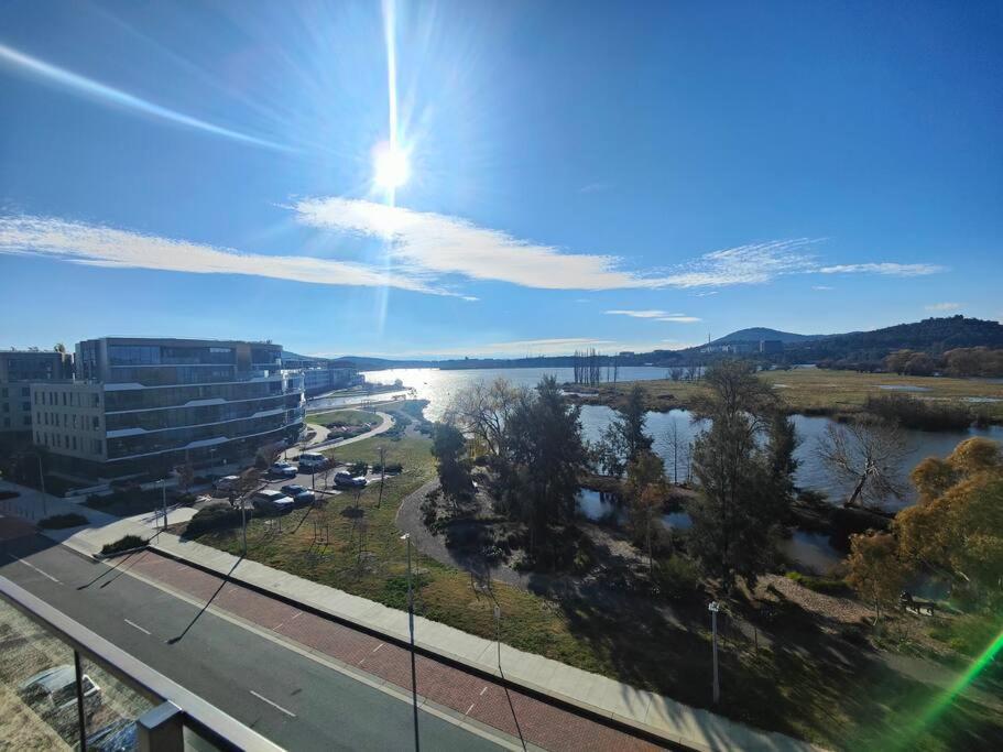 Lakeside Apartment, Walking Distance To Foreshore Kingston Экстерьер фото